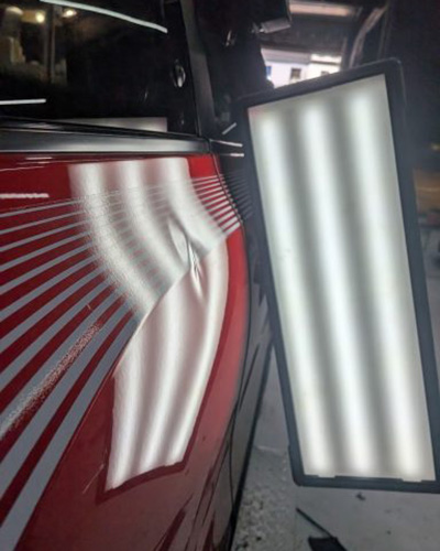 Vorher: Renault Twingo Delle Tür Hinten Rechts Beulendoktor in Jüchen, Grevenbroich, Neuss, Mönchengladbach, Heinsberg und Erkelenz