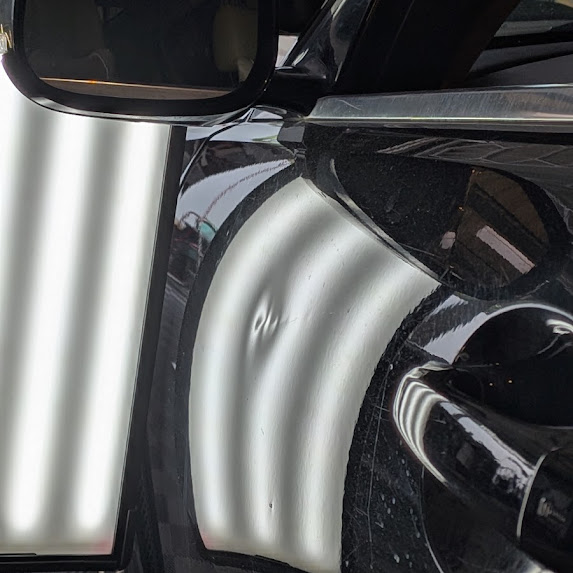 Reparatur einer schwer zugänglichen Delle an einem Jaguar XF